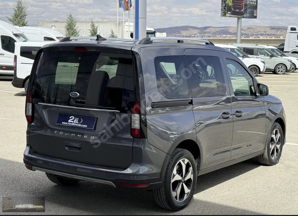 FORD TOURNEO CONNECT ACTİVE HATASIZ 2023 MODEL